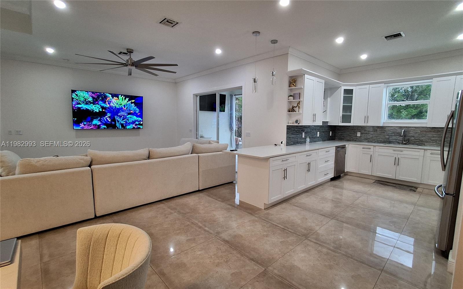 GOLDEN GATE EST - Residential