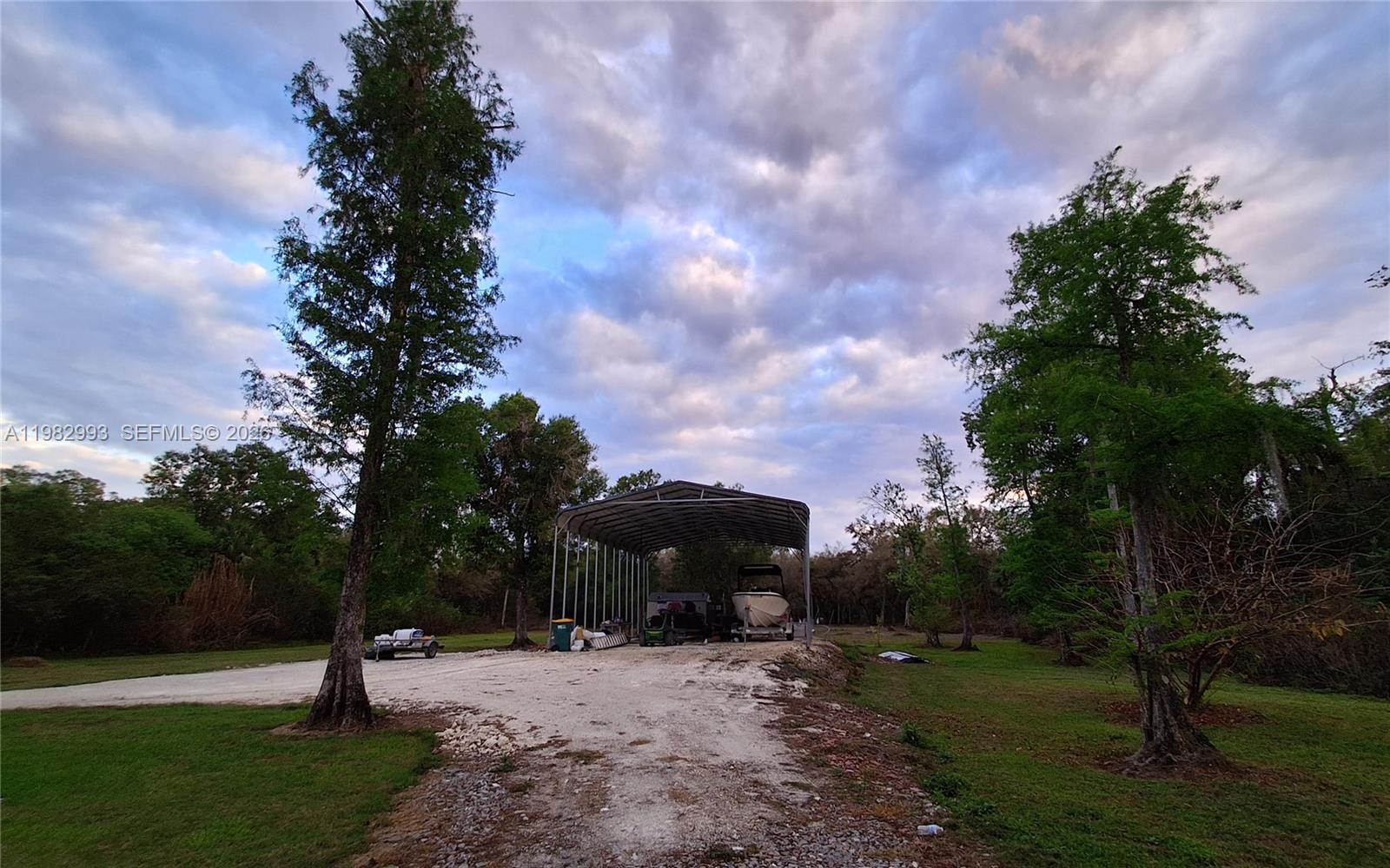 GOLDEN GATE EST - Residential