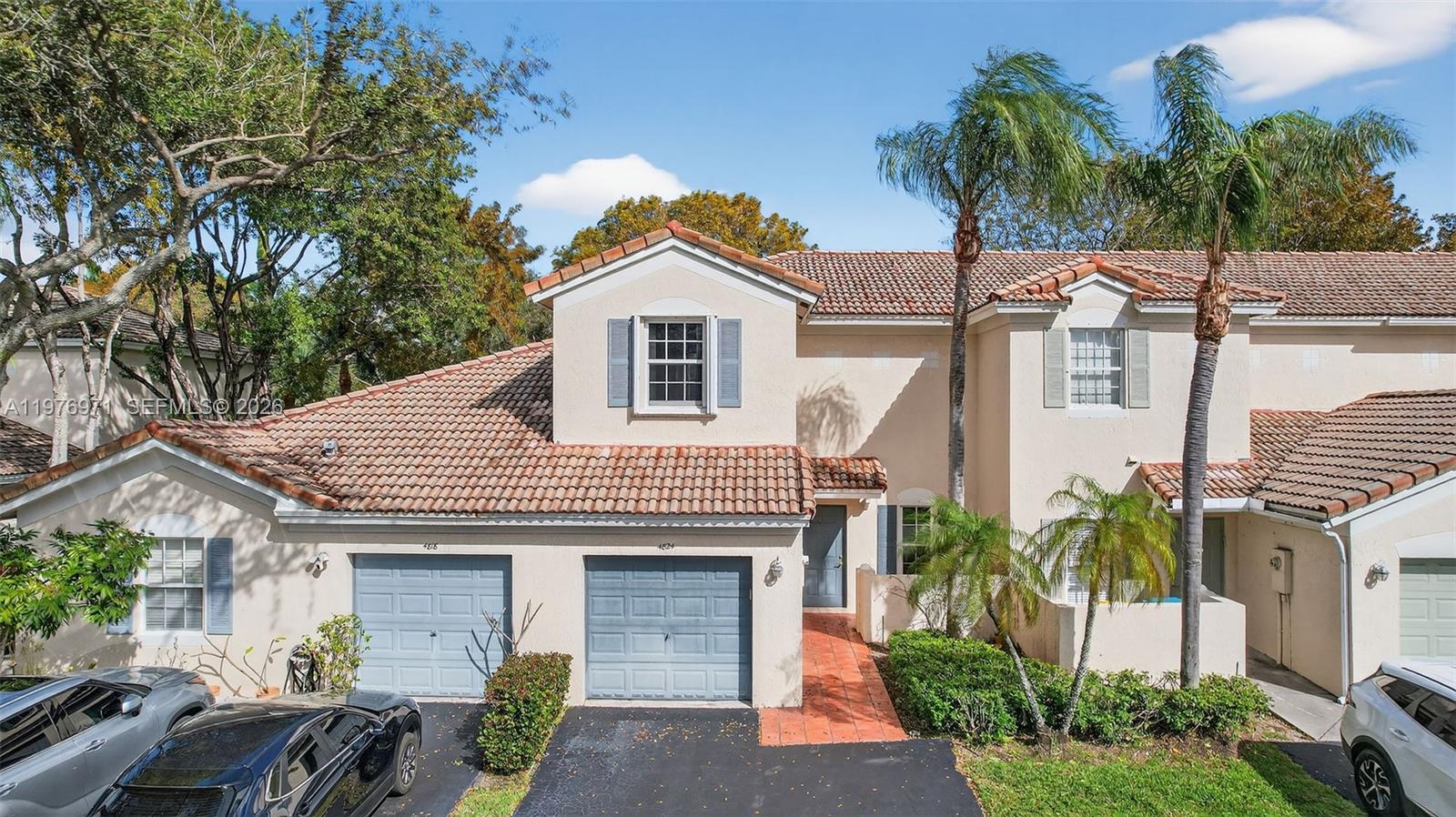 BANYAN OAKRIDGE - Residential