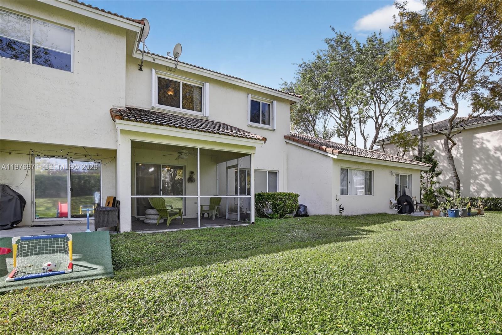 BANYAN OAKRIDGE - Residential