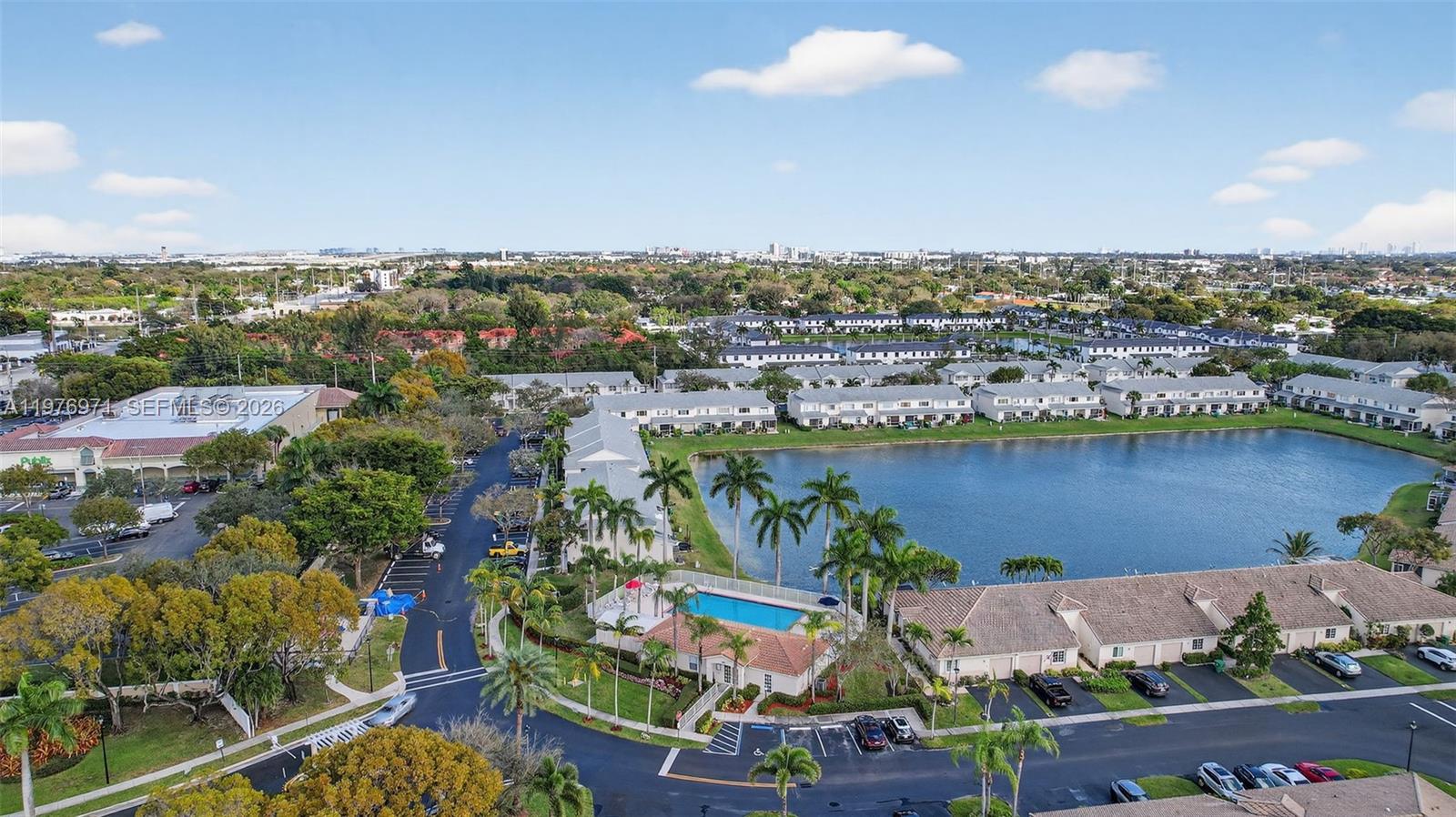 BANYAN OAKRIDGE - Residential