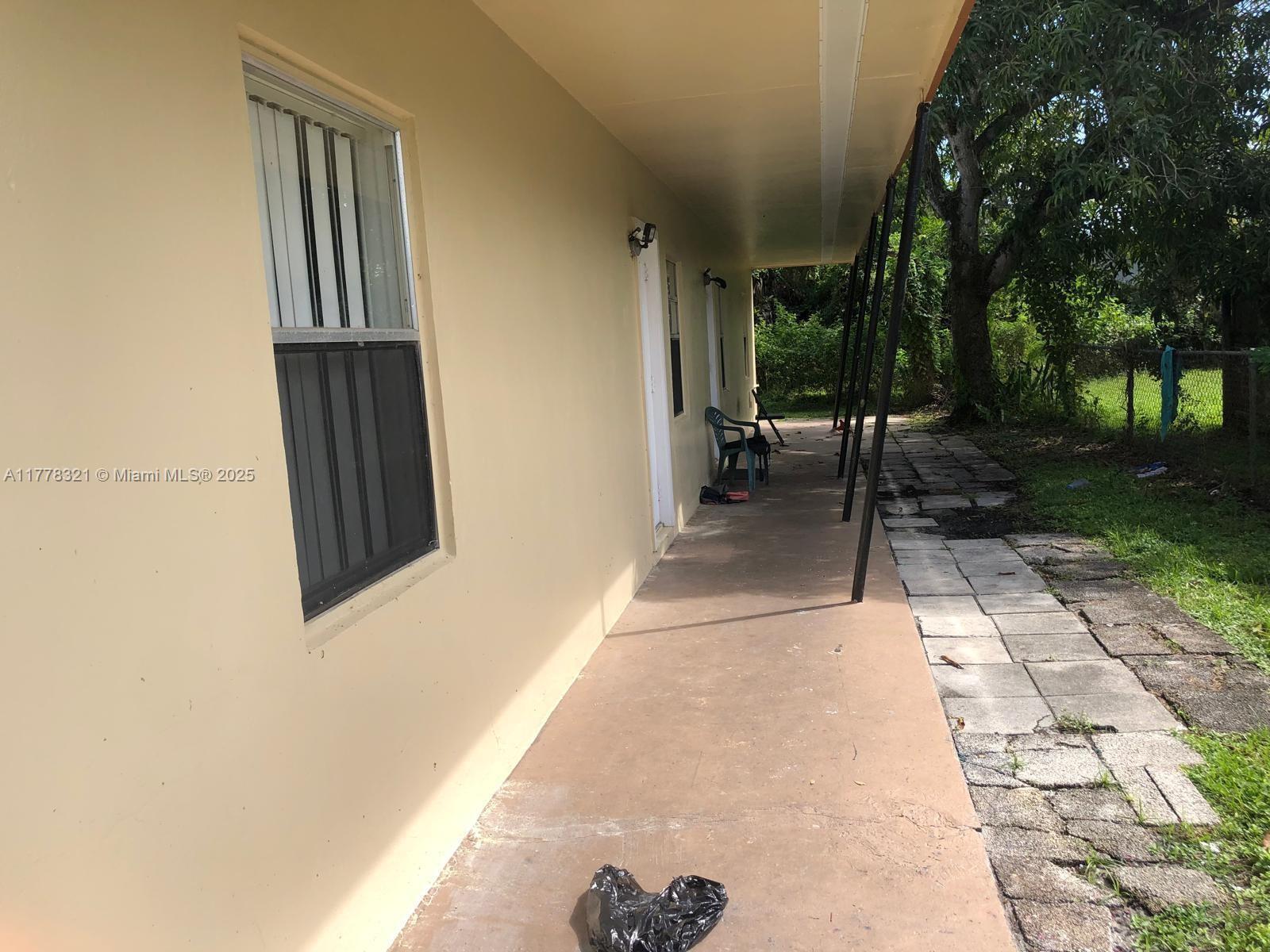 414 NW 15th Way