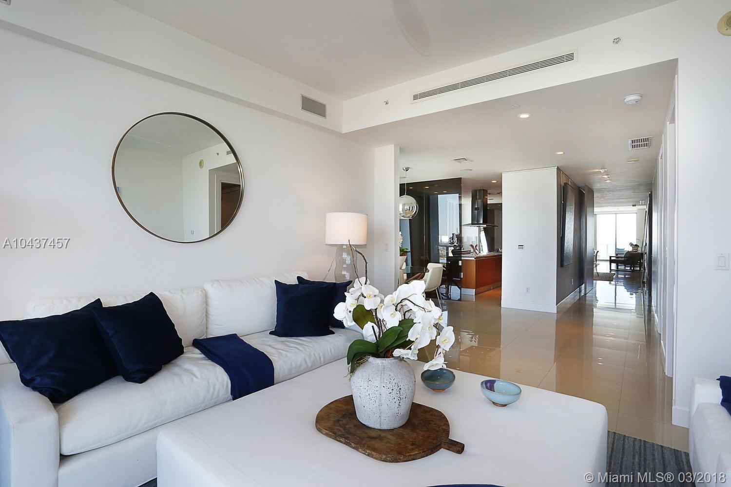GROVENOR HOUSE CONDO - Residential
