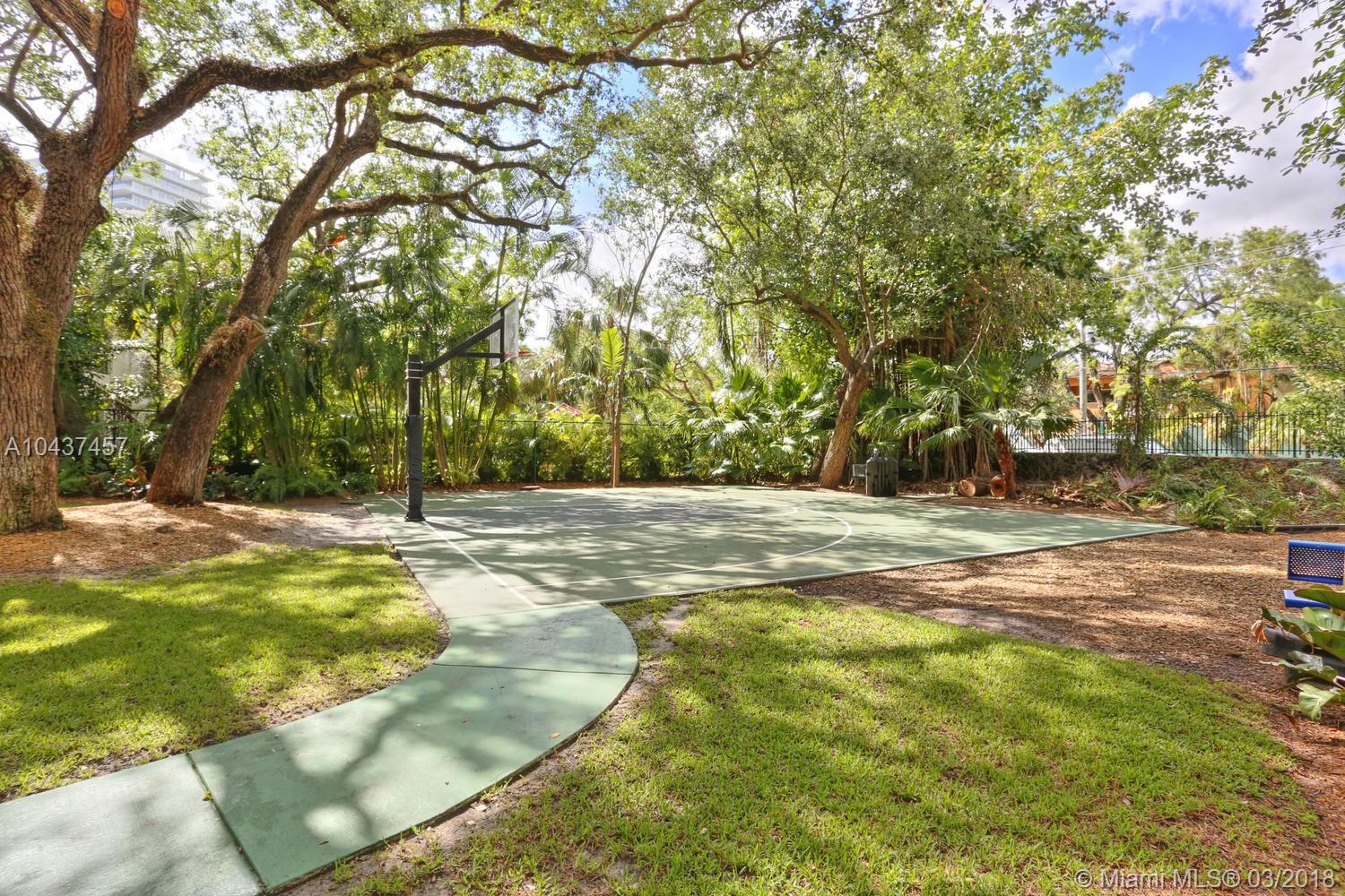 GROVENOR HOUSE CONDO - Residential