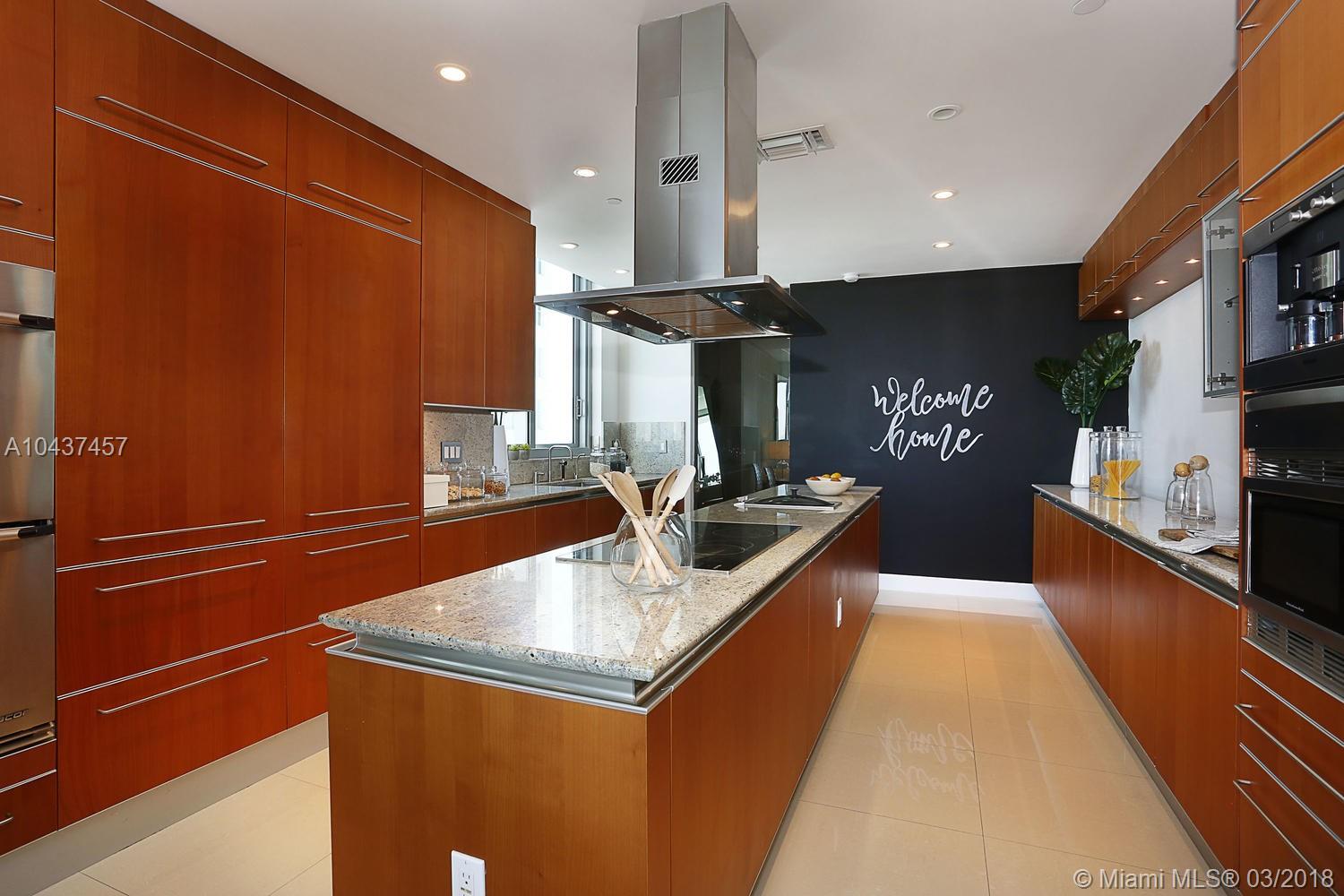 GROVENOR HOUSE CONDO - Residential