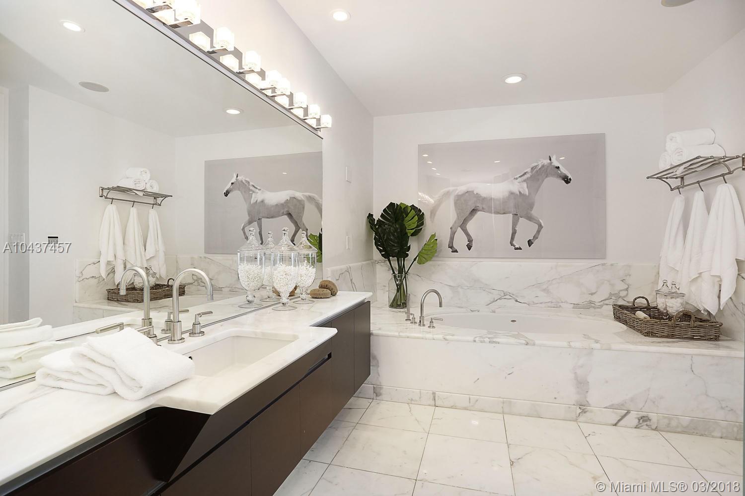 GROVENOR HOUSE CONDO - Residential
