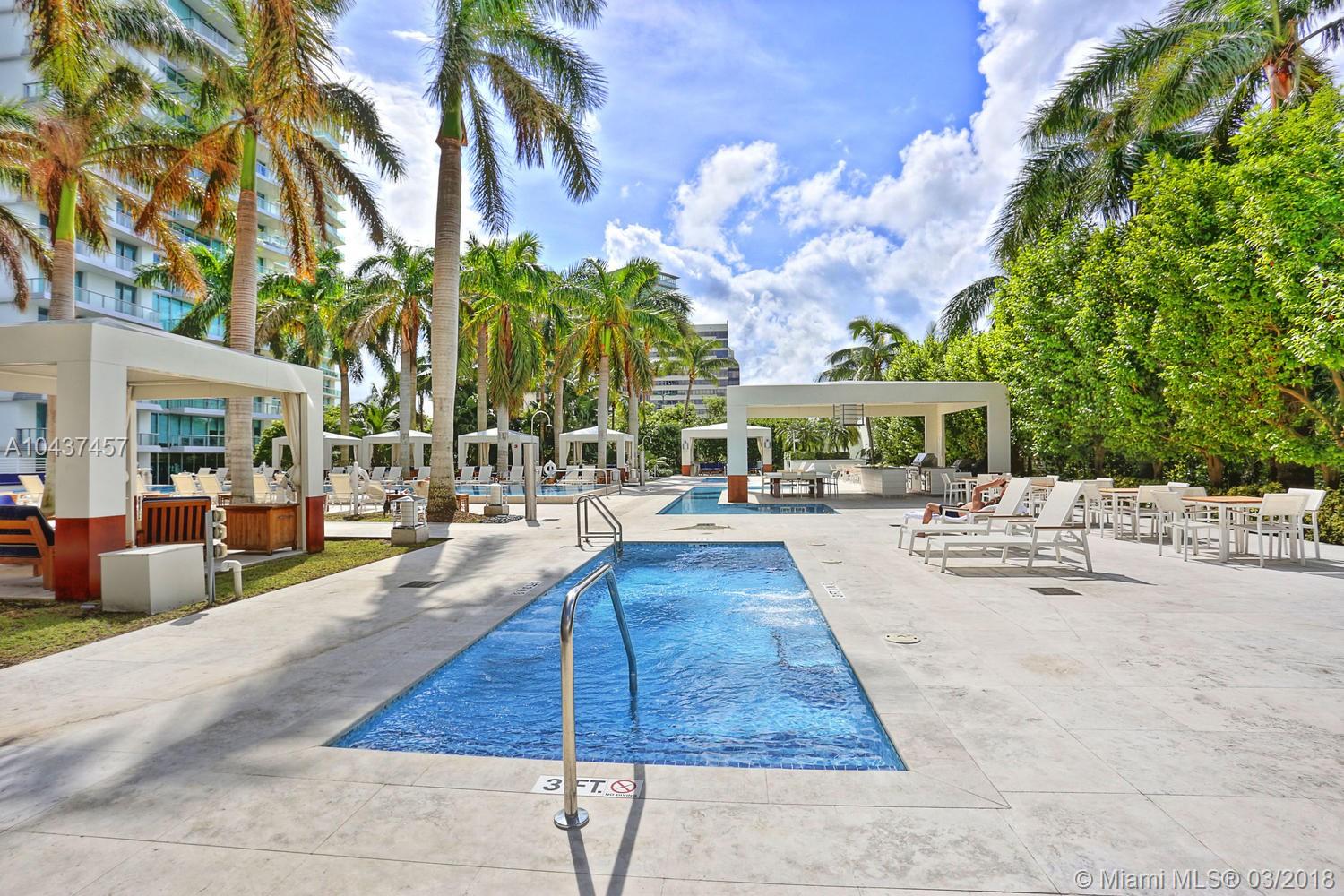 GROVENOR HOUSE CONDO - Residential