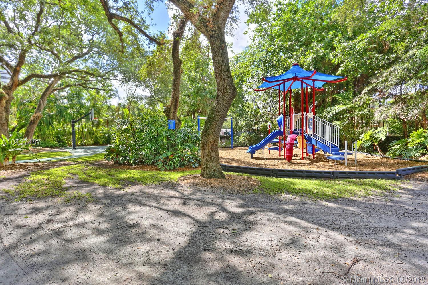 GROVENOR HOUSE CONDO - Residential