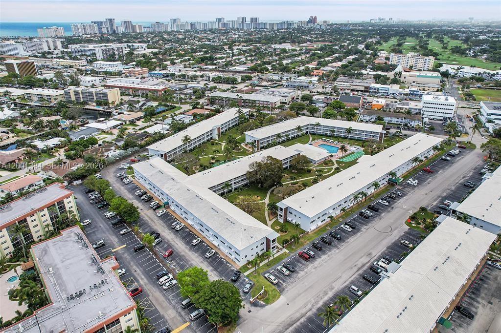 MAYBURY MANSIONS CONDO - Residential Lease