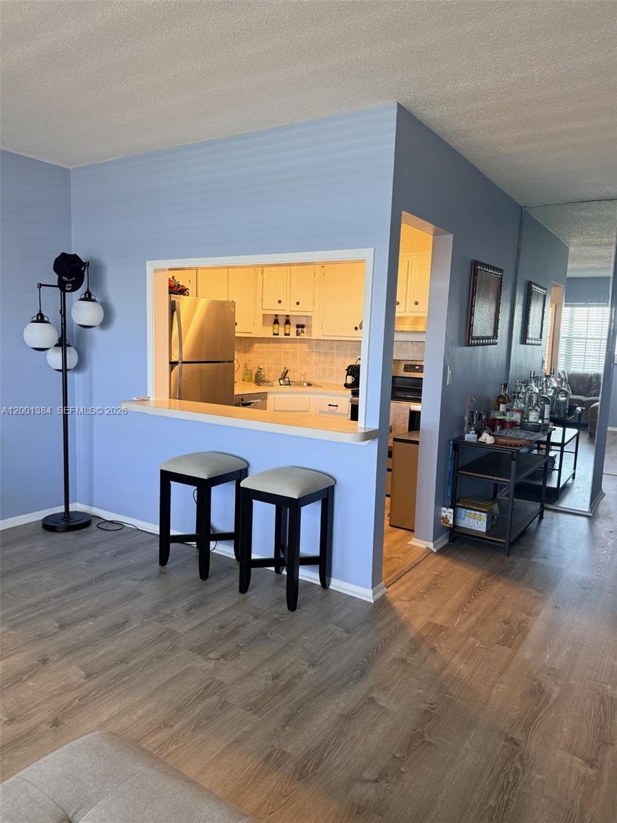 MAYBURY MANSIONS CONDO - Residential Lease