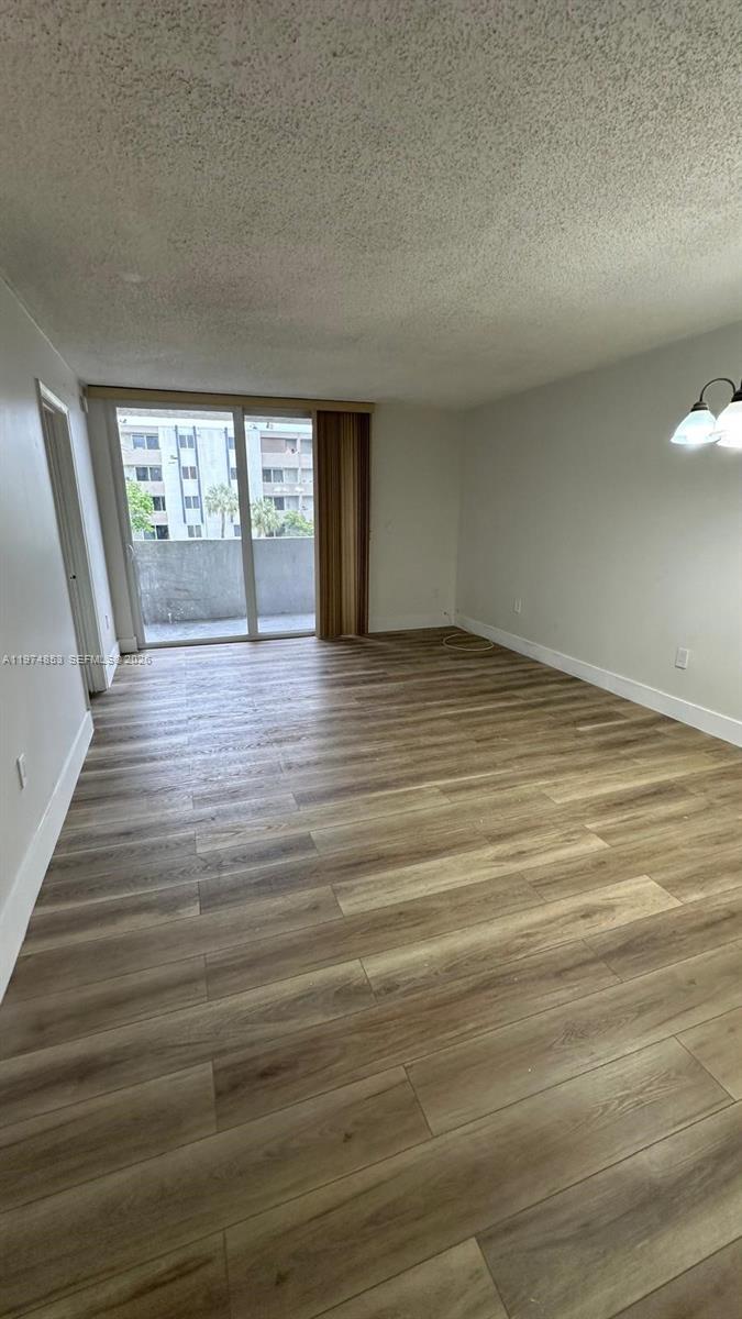 SAMARI LAKE EAST CONDO - Residential Lease