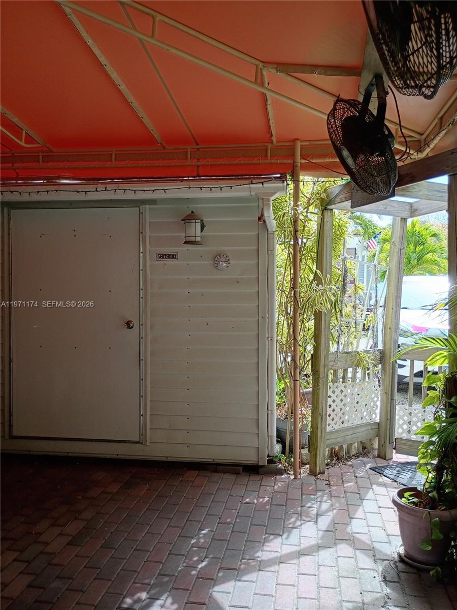Key Largo Kampground - Residential