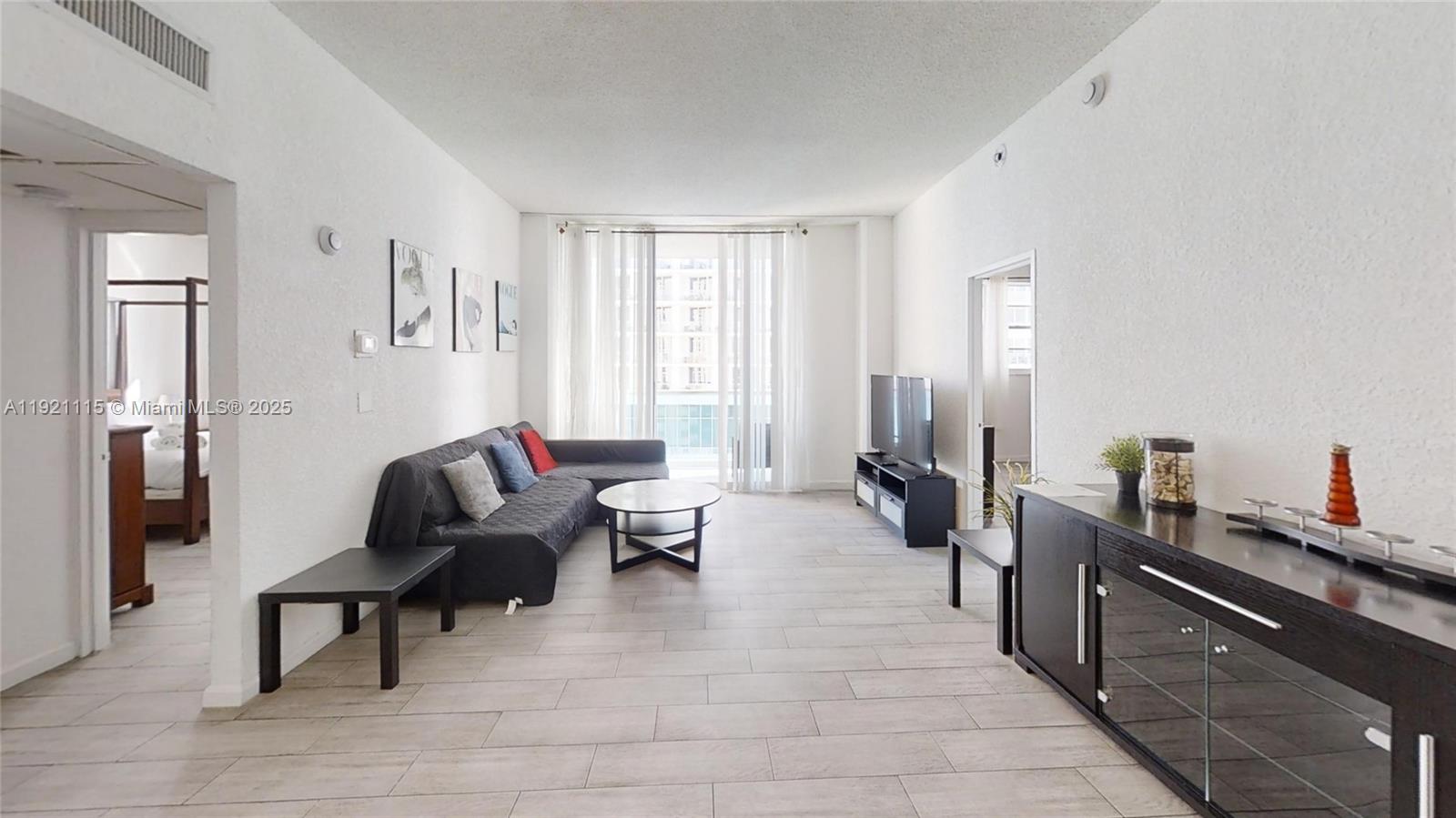 SIAN OCEAN RESIDENCES CON - Residential Lease