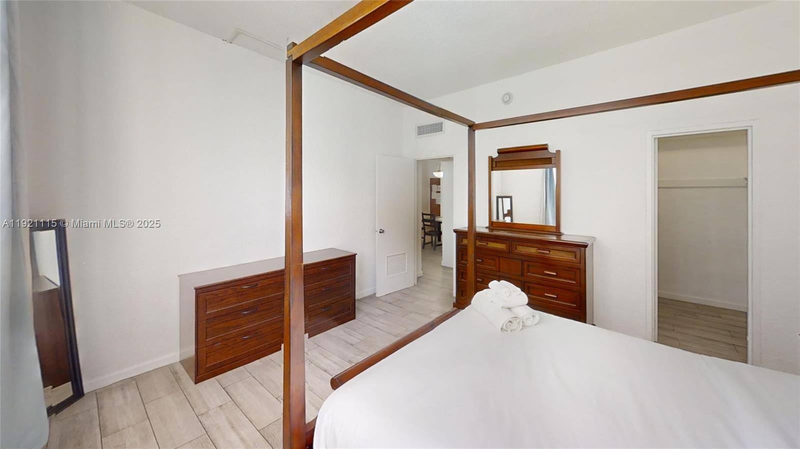 SIAN OCEAN RESIDENCES CON - Residential Lease