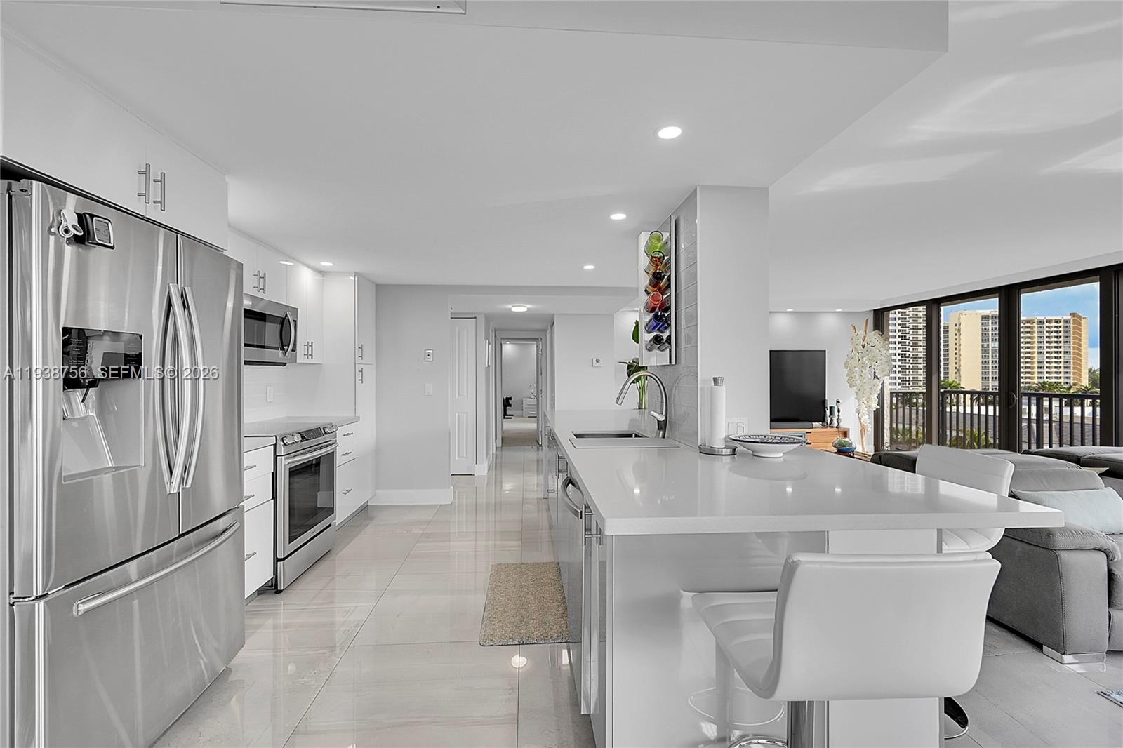 AVANT GARDE CONDO - Residential