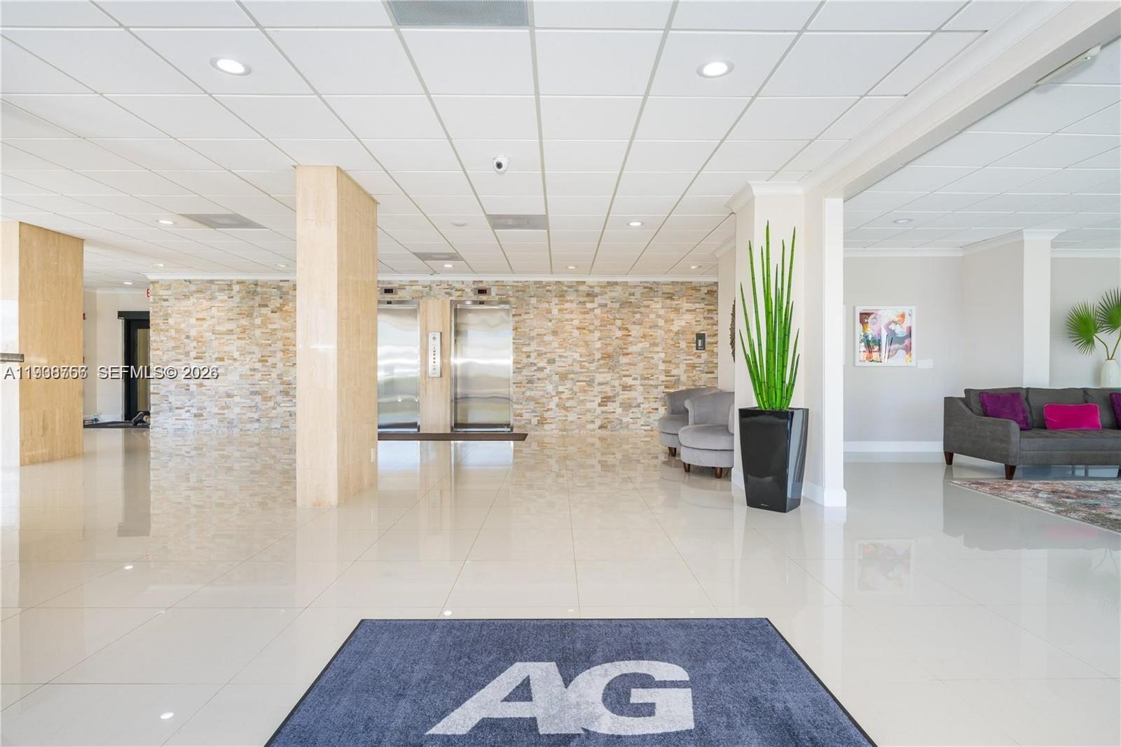 AVANT GARDE CONDO - Residential