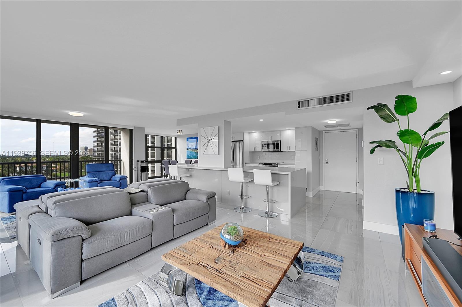 AVANT GARDE CONDO - Residential