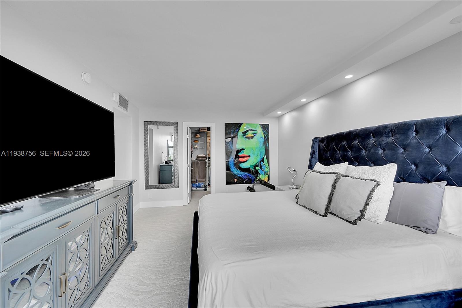 AVANT GARDE CONDO - Residential