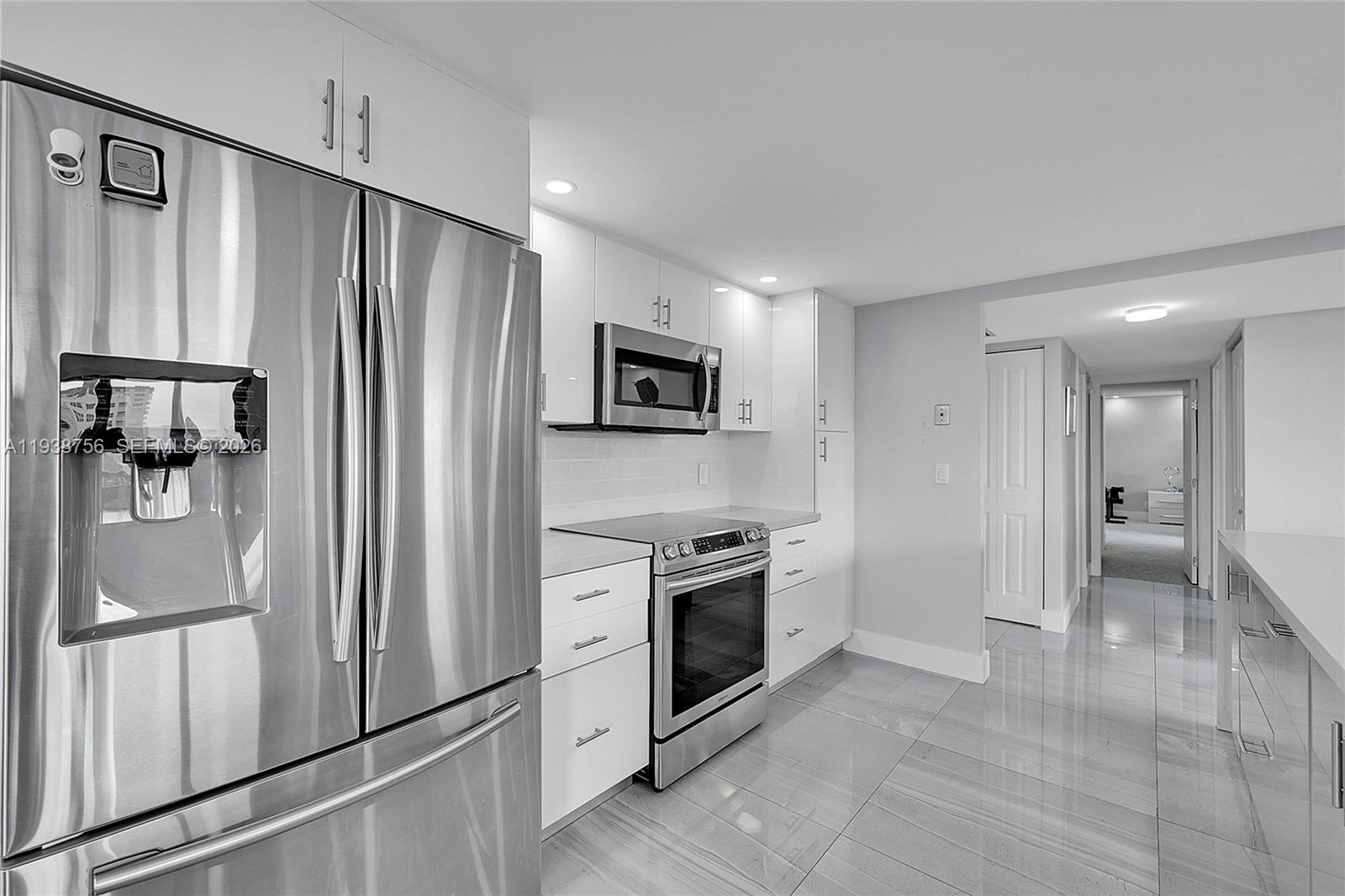 AVANT GARDE CONDO - Residential