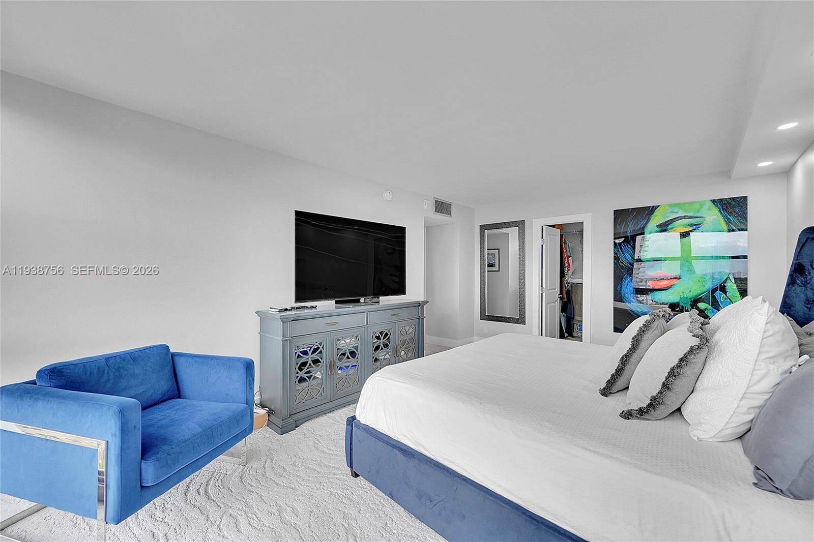 AVANT GARDE CONDO - Residential