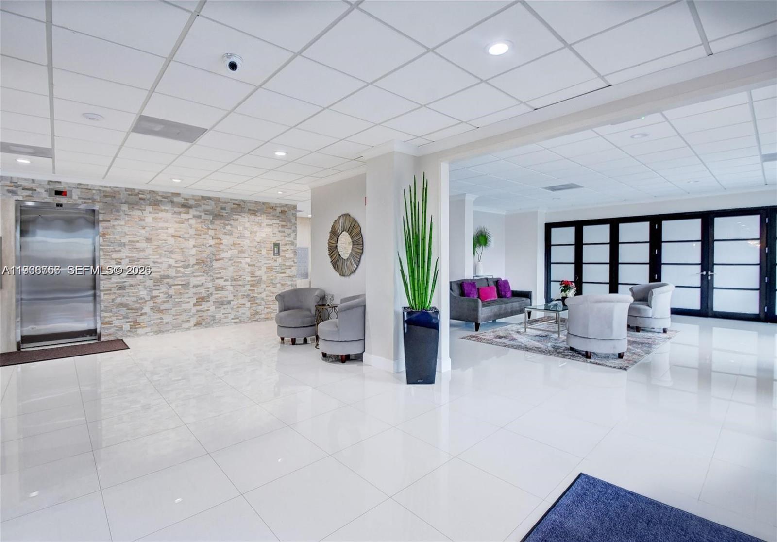 AVANT GARDE CONDO - Residential