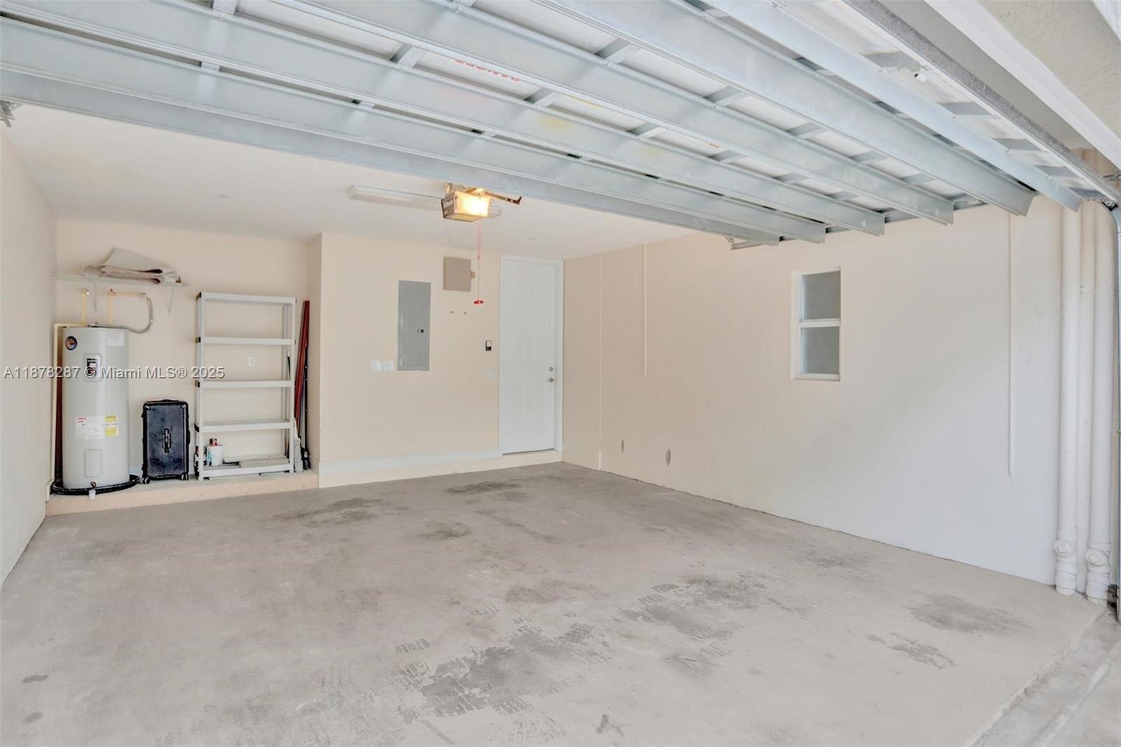 CROISSANT PARK - Residential Lease