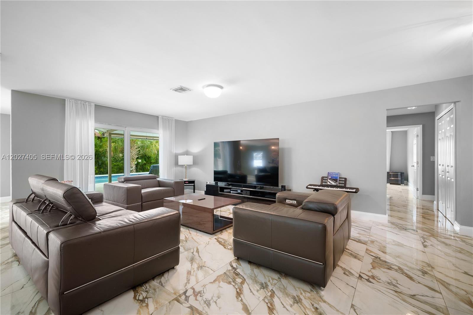 DEER RUN SPRINGS - Residential