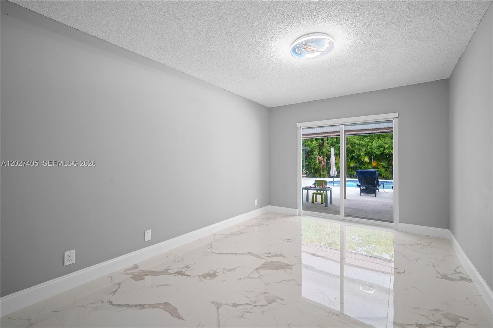DEER RUN SPRINGS - Residential