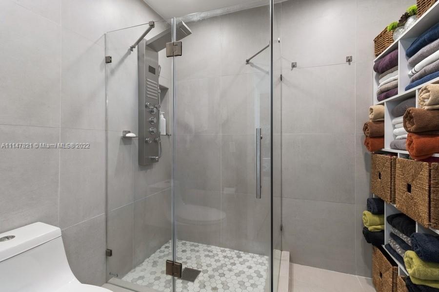 LINDGREN CENTRAL - Residential