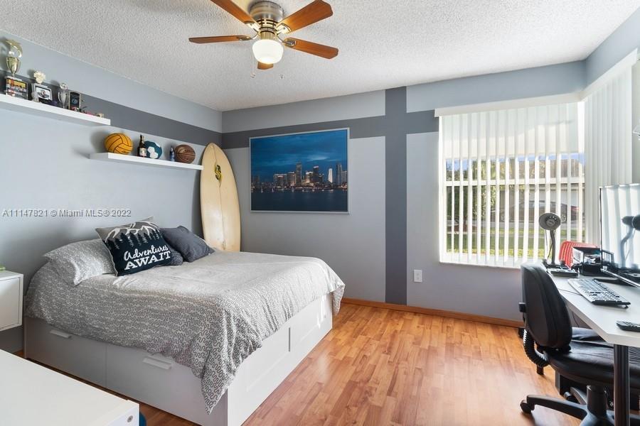 LINDGREN CENTRAL - Residential