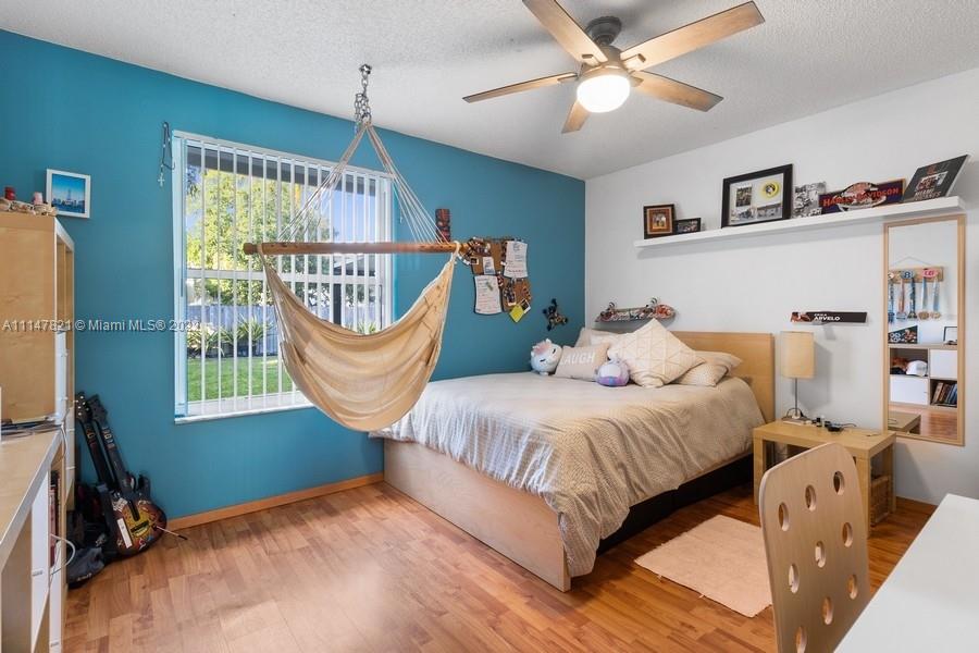 LINDGREN CENTRAL - Residential