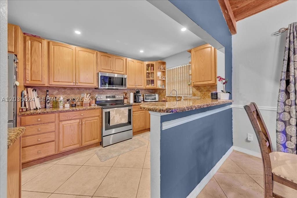 Photo of 2155 Nova Village Dr, Davie, FL 33317 (MLS # A12035624)