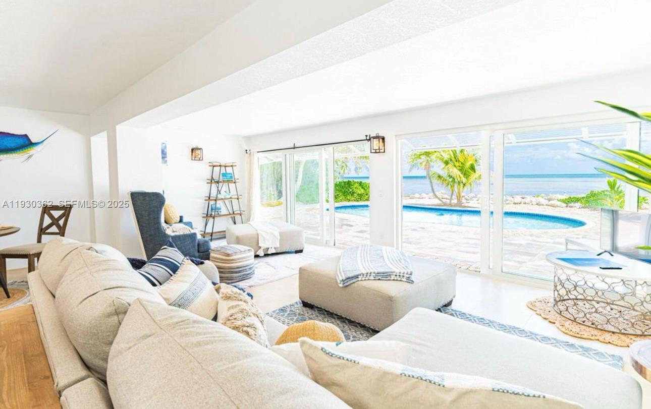 MATECUMBE OCEAN BEACH SEC - Residential