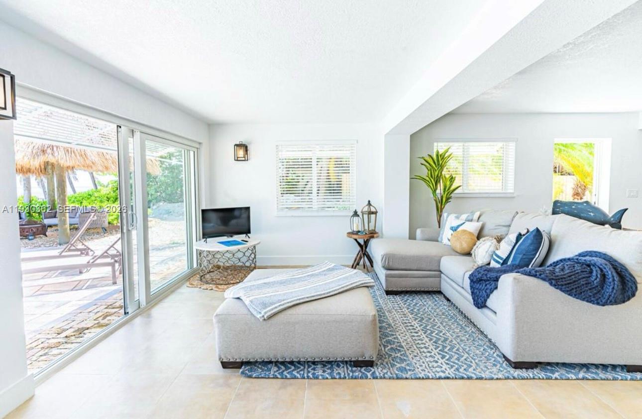 MATECUMBE OCEAN BEACH SEC - Residential