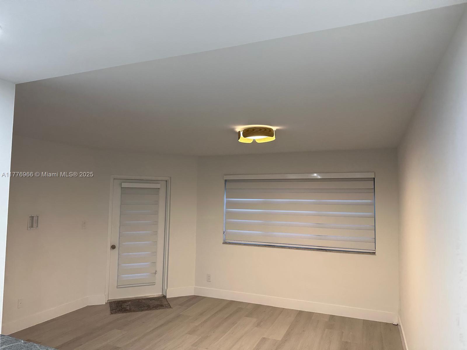 HOLLYWOOD PARC CONDOMINIU - Residential