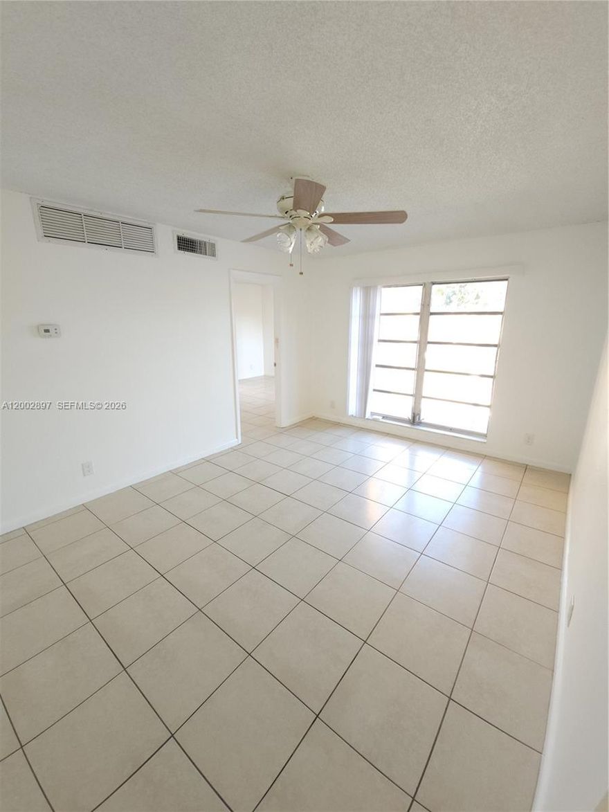 Well nature lighted, cozy 3 beds & 2 baths unit on 2nd floor. right beside the community pool. only one parking space. Community gate will be installed soon. . screened patio with storage room. Close to Publix, Walk to US441 & Commercial Blvd.