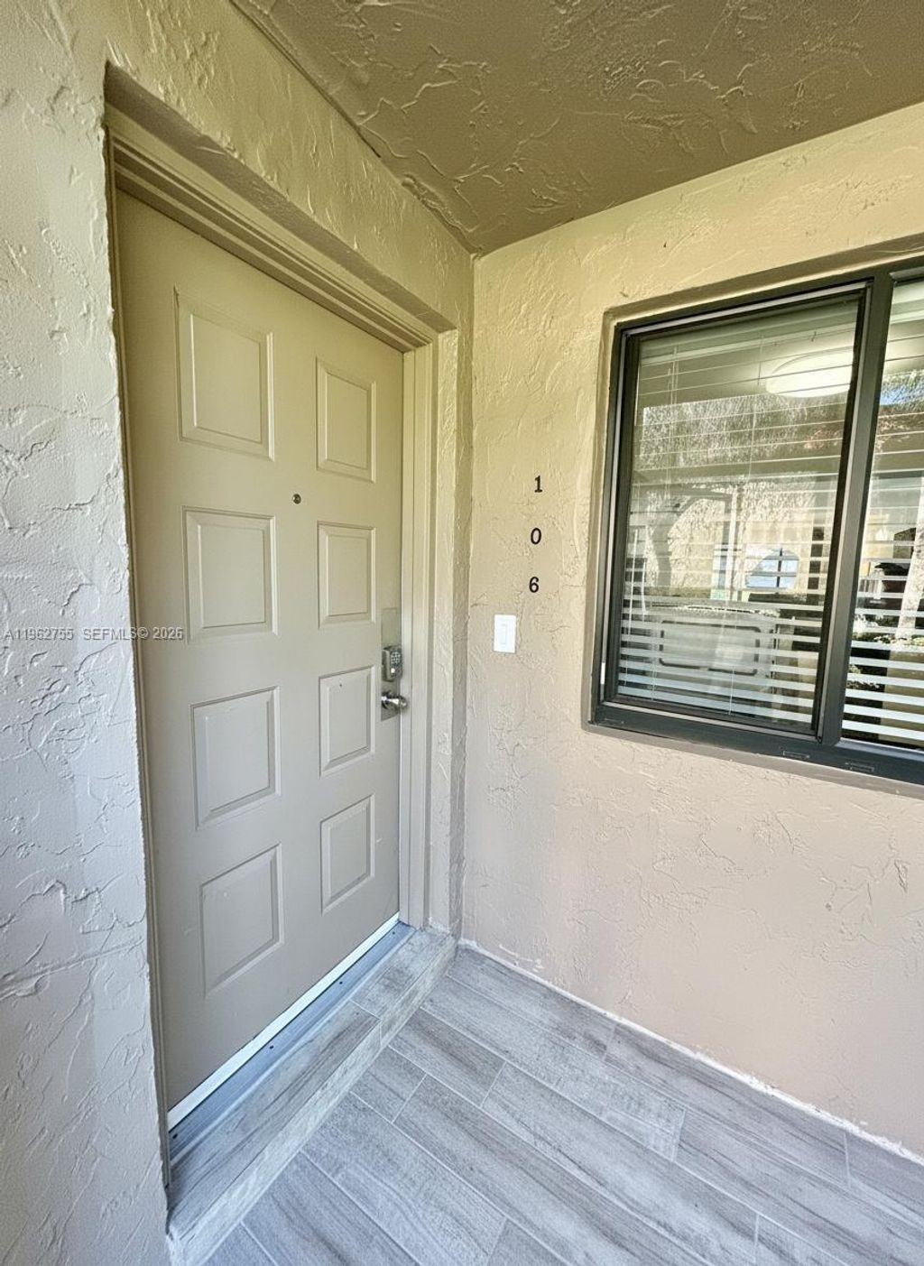 Photo of 439 Lakeview Dr #106, Weston, FL 33326 (MLS # A11962755)