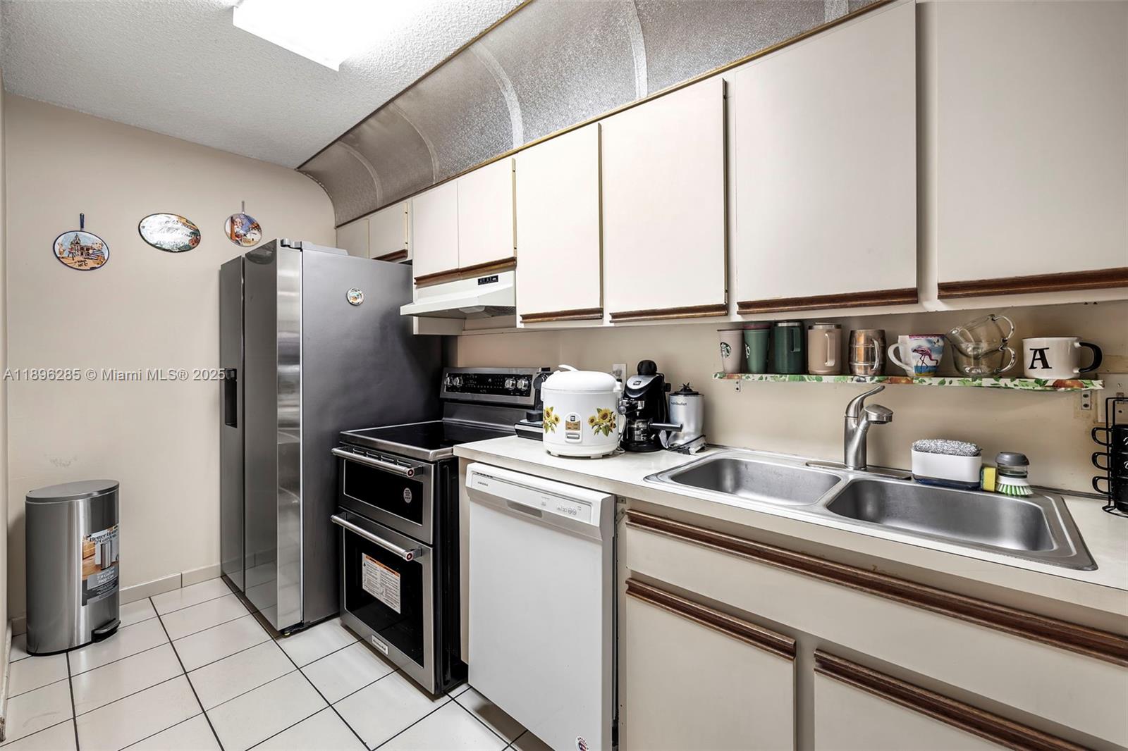 NATALIE ESTATES SUB - Residential