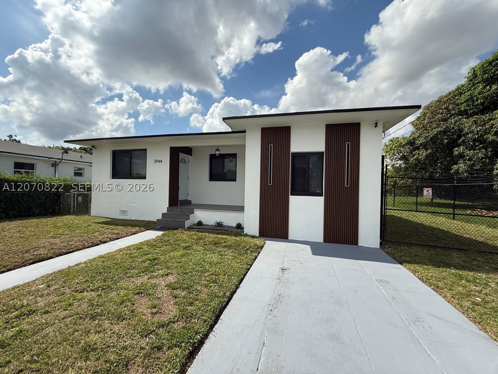 2944 NW 61st St