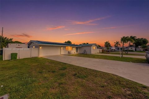 Photo of 1101 NW 86th Ter, Pembroke Pines, FL 33024 (MLS # A11979330)