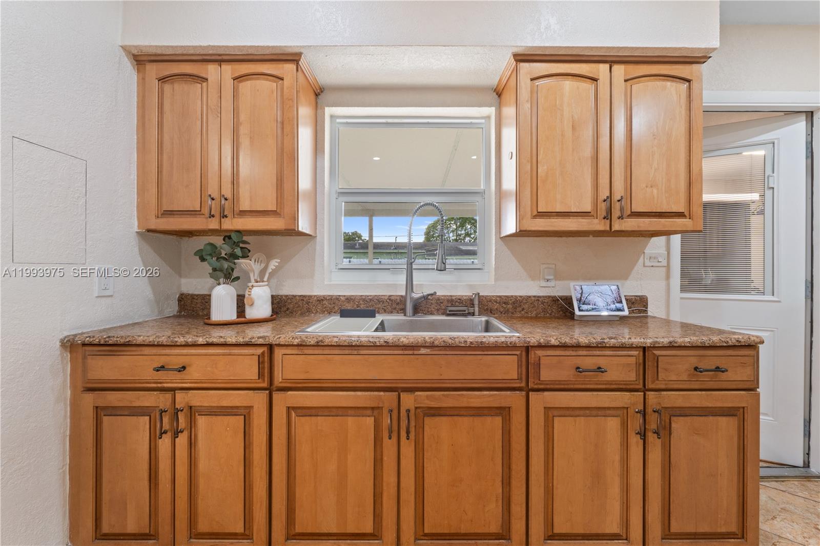 GOLDEN HIGHLANDS EST - Residential