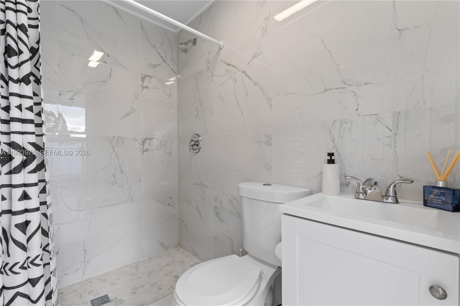 GOLDEN HIGHLANDS EST - Residential