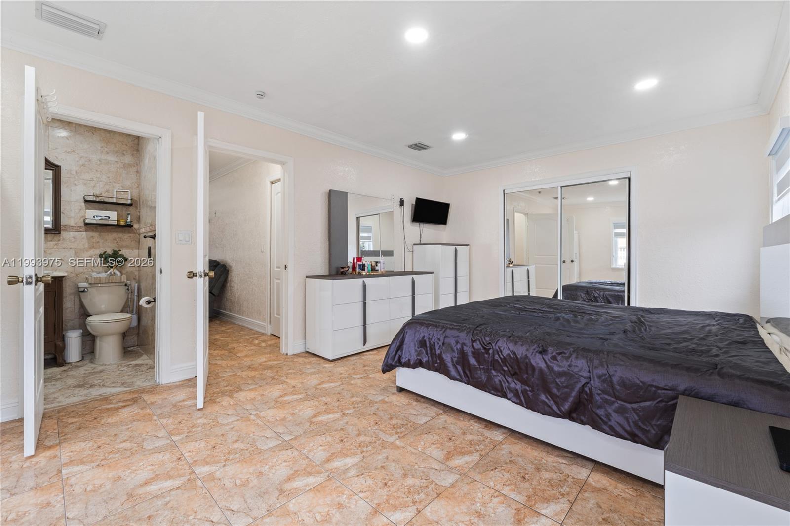 GOLDEN HIGHLANDS EST - Residential