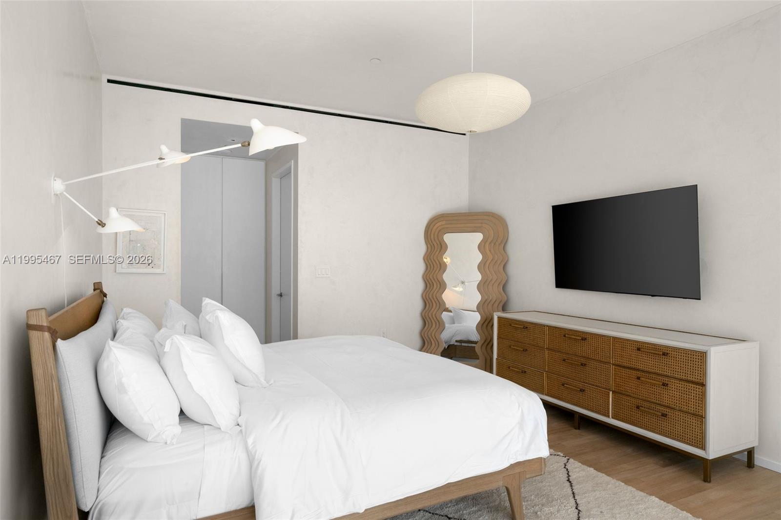 2901 COLLINS CONDO - Residential Lease