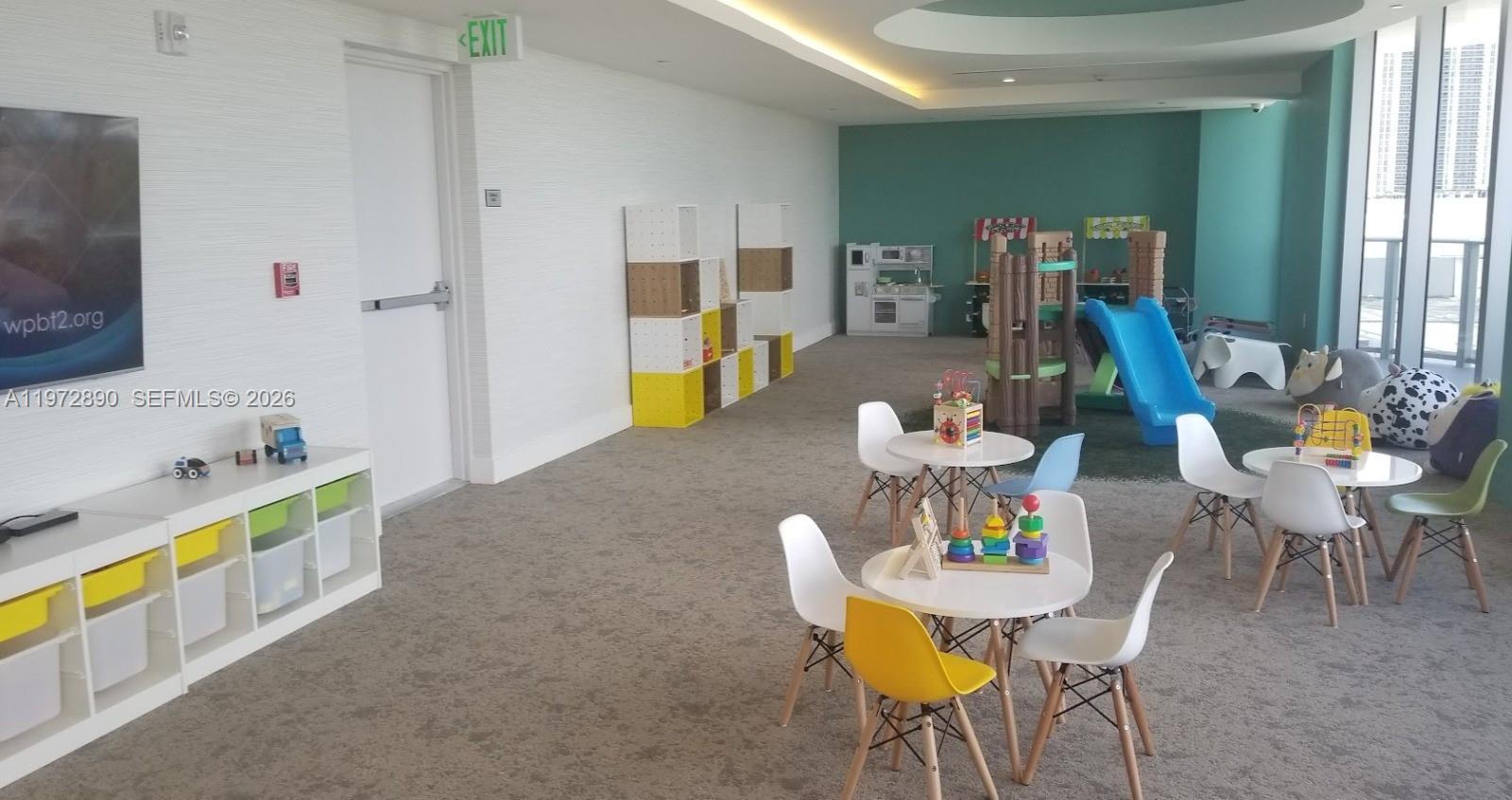 ARIA ON THE BAY CONDO - Residential