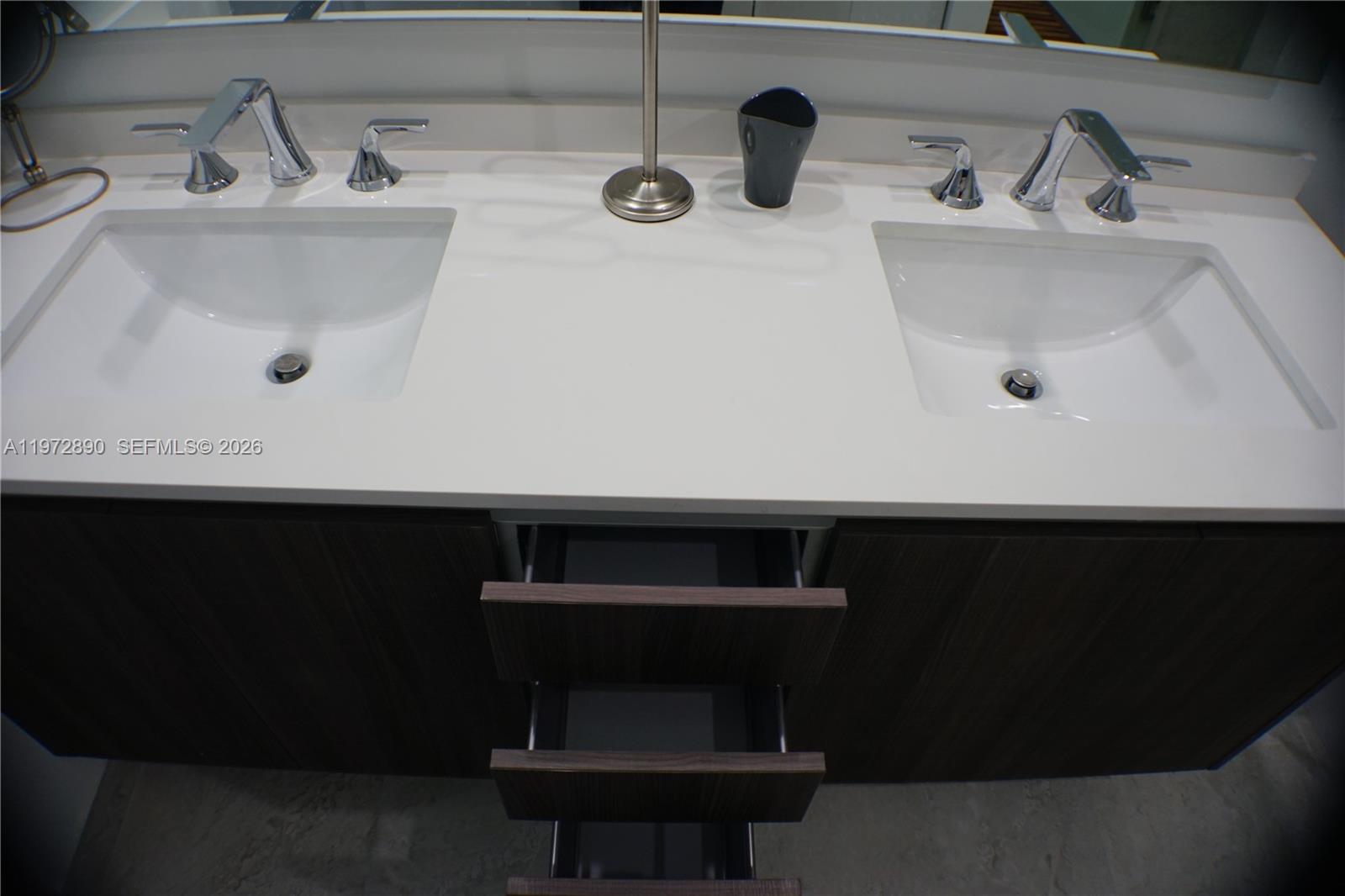 ARIA ON THE BAY CONDO - Residential