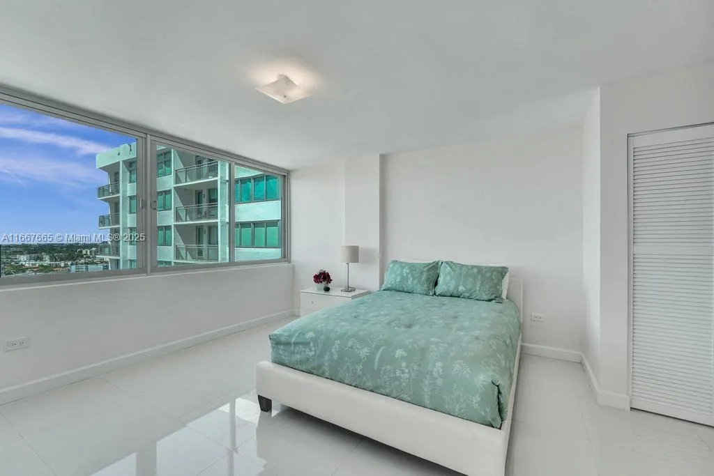 Miami Beach, Florida 33141, United States, 1 Bedroom Bedrooms, ,2 BathroomsBathrooms,Residential,Active,41109