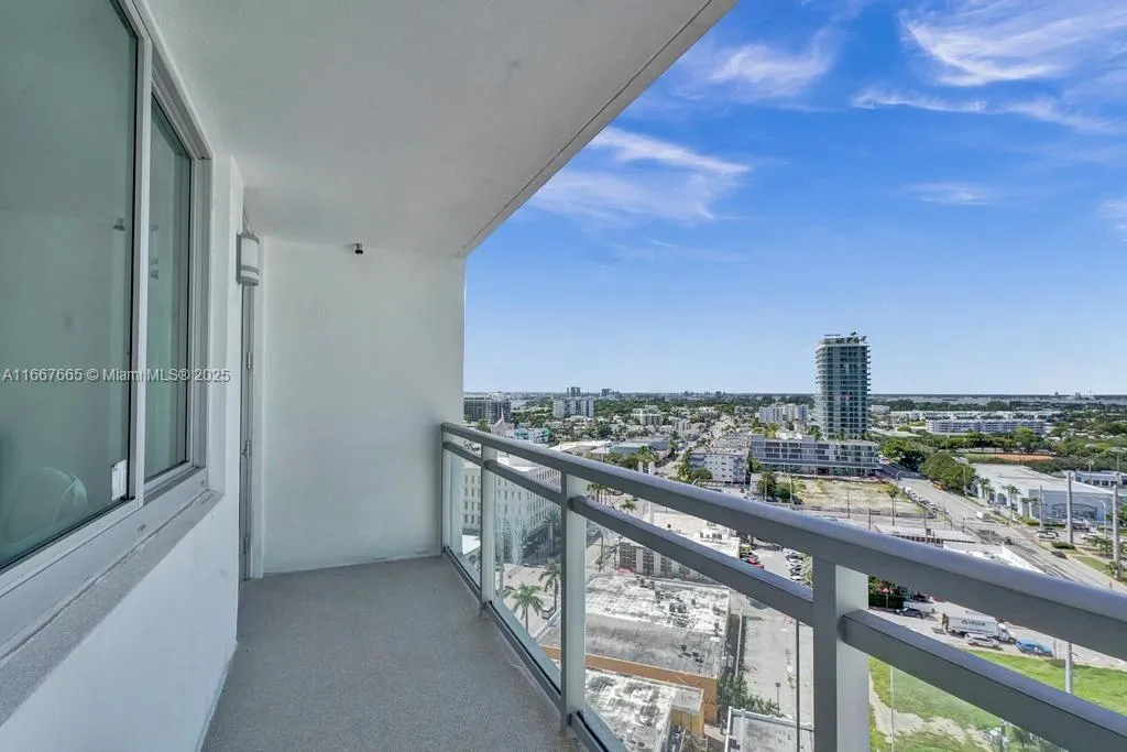 Miami Beach, Florida 33141, United States, 1 Bedroom Bedrooms, ,2 BathroomsBathrooms,Residential,Active,41109
