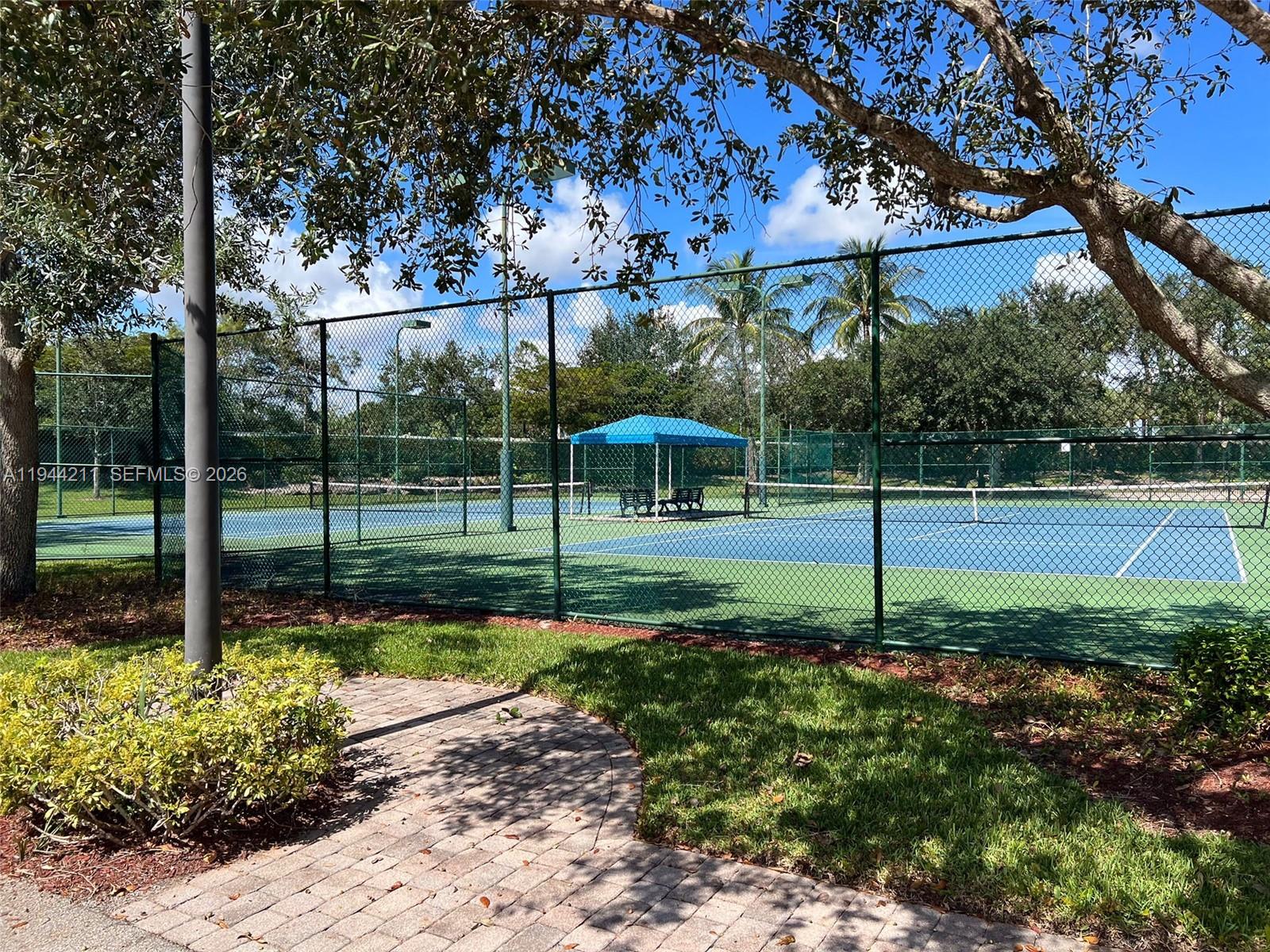 VILLAGES OF WINDSOR 3 - Residential