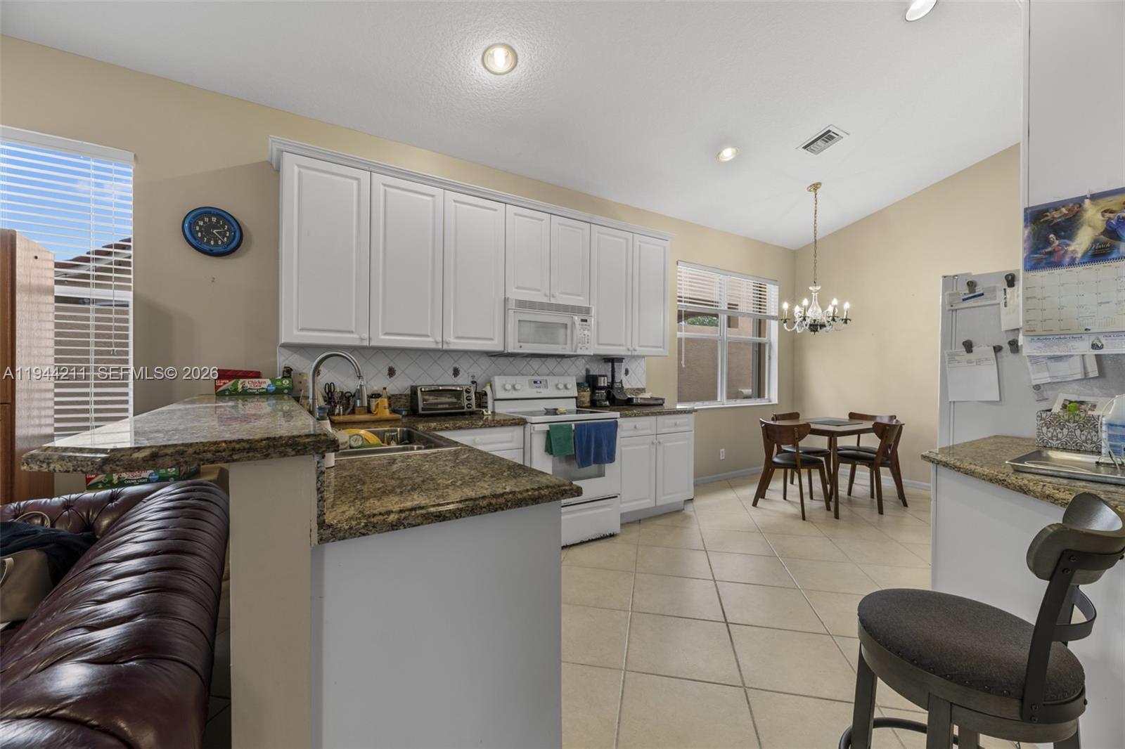 VILLAGES OF WINDSOR 3 - Residential